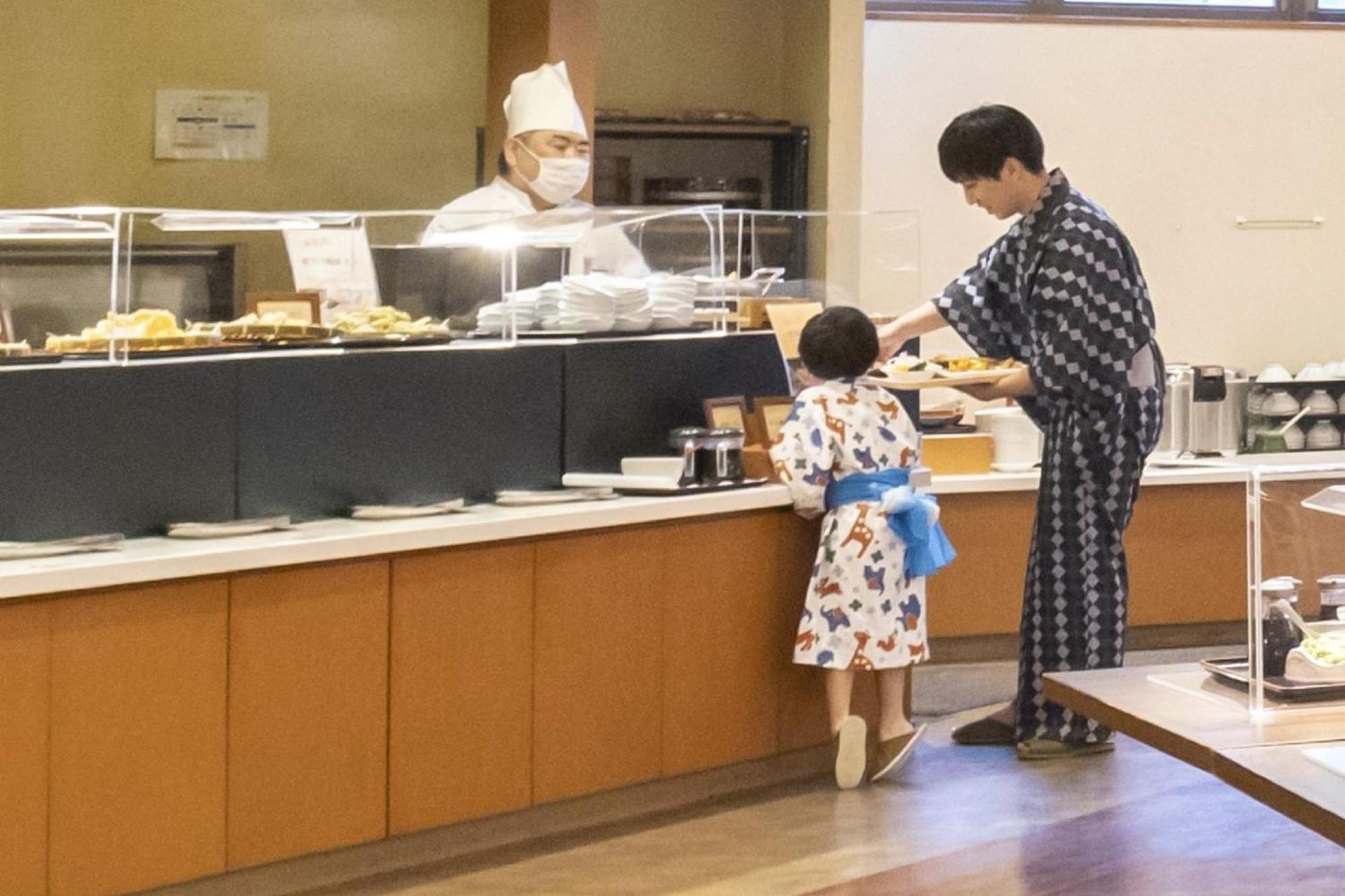 Ooedo Onsen Monogatari Ureshinokan Exteriör bild